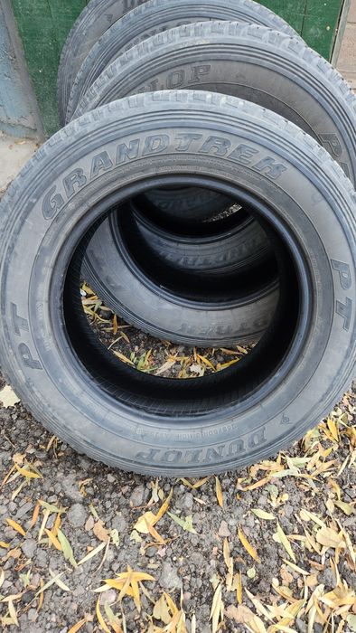 Продам шины  dunlop 265/60 r18
