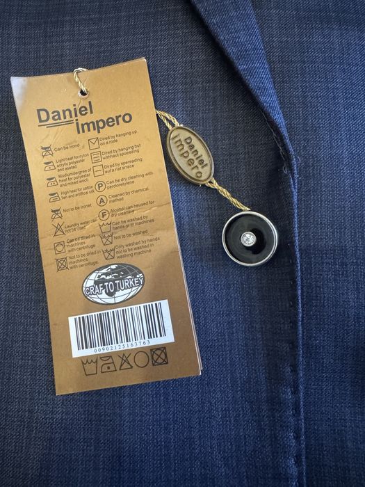 Продам новый мужской костюм