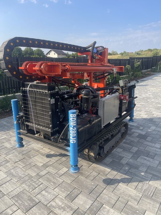 Utilaj foraj hidraulic motor 50cp 2 tone