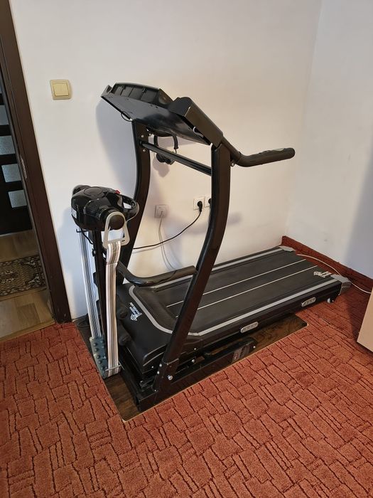 Banda alergare cu aparat vibro-masaj