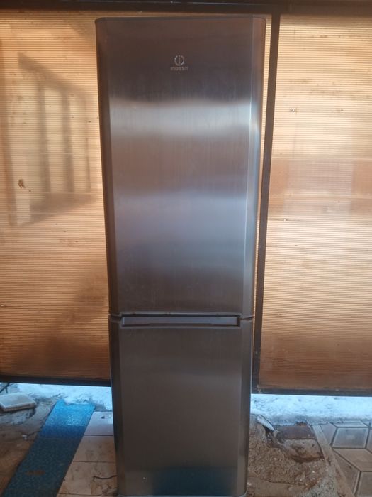 Холодильник индезит