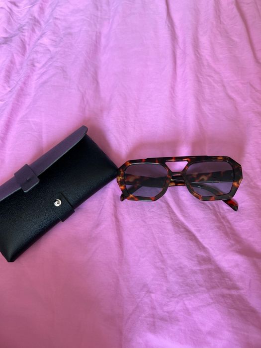 Модные солнцезащитные очки