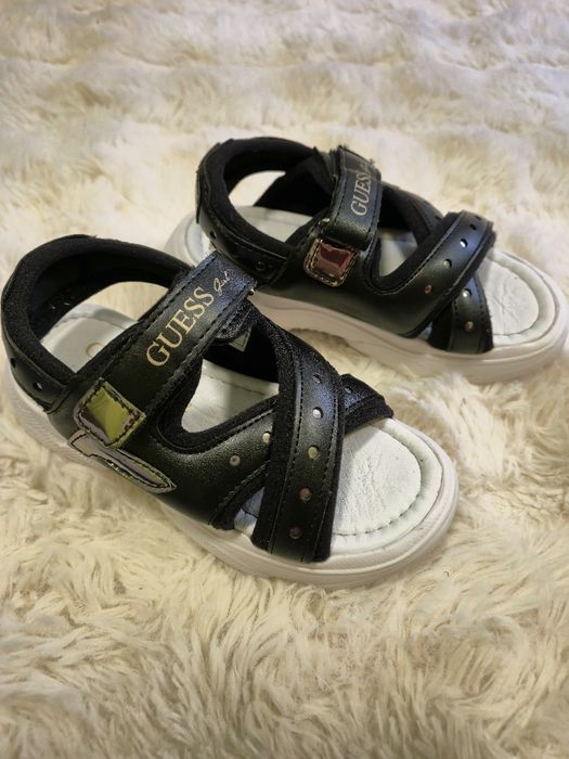 Детски  сандали  Guess