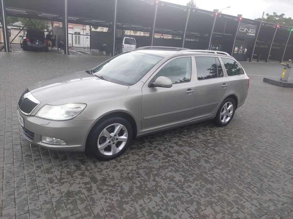 SKODA Octavia 2011 — imagine 3