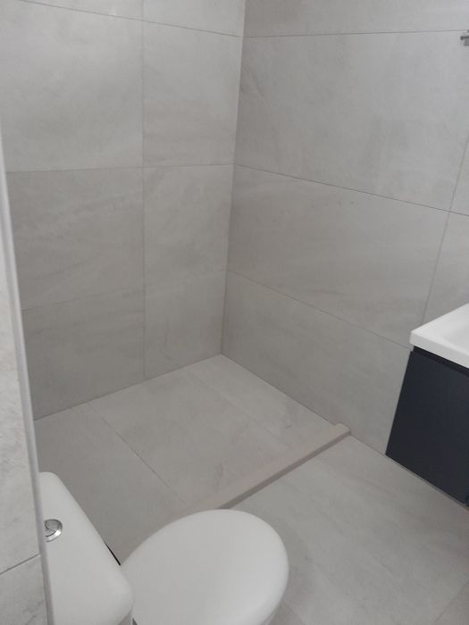 Дава се под наем Тристаен апартамент в Пловдив, Кършияка - 100 кв.м за 510 € - Снимка #11