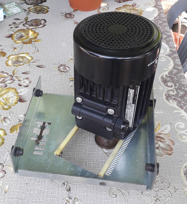 Motoare electrice, 380 /220 V