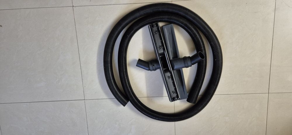 Професионални прахосмукачки и камериерски колички