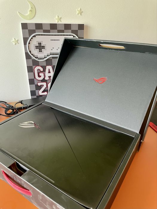 Asus ROG Strix G703