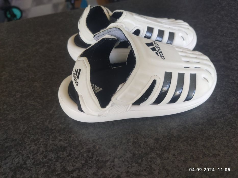 Детски Adidas 26