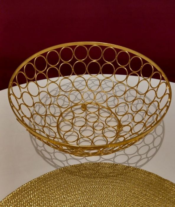 Фруктовница металлическая