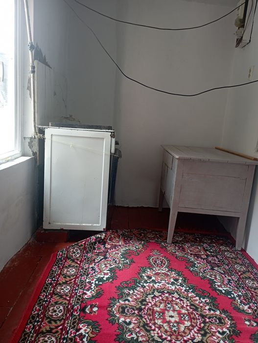 Mirobod tumani. Avenu orqa tomoni. Hovli