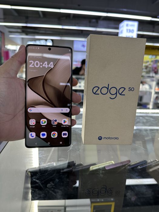 Moto edge 50 5G новый 12/512