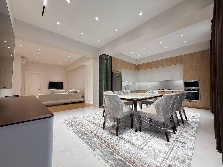 ПРОДАЕТСЯ 4/3/7
НОВОСТРОЙКА 
ЖК Fazo residence 
на: Карасу-3 
Мирзо Ул