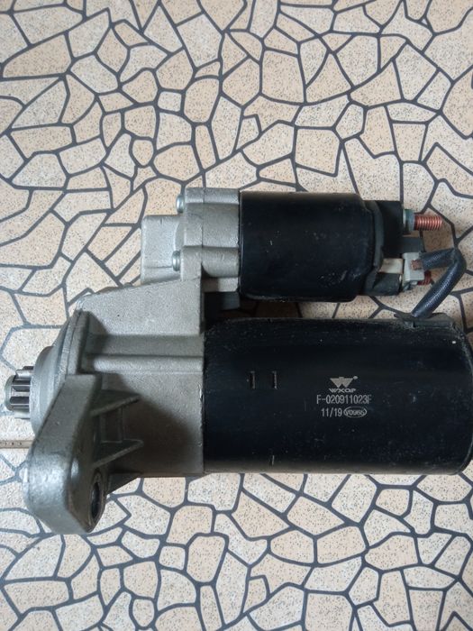 Стартер Гольф 4 в сборе