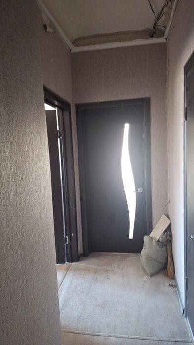 Двер,табуретка,пуфик,сидилька