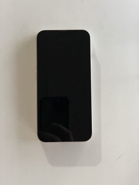 Apple iPhone 13 256Gb Розовый (pink)