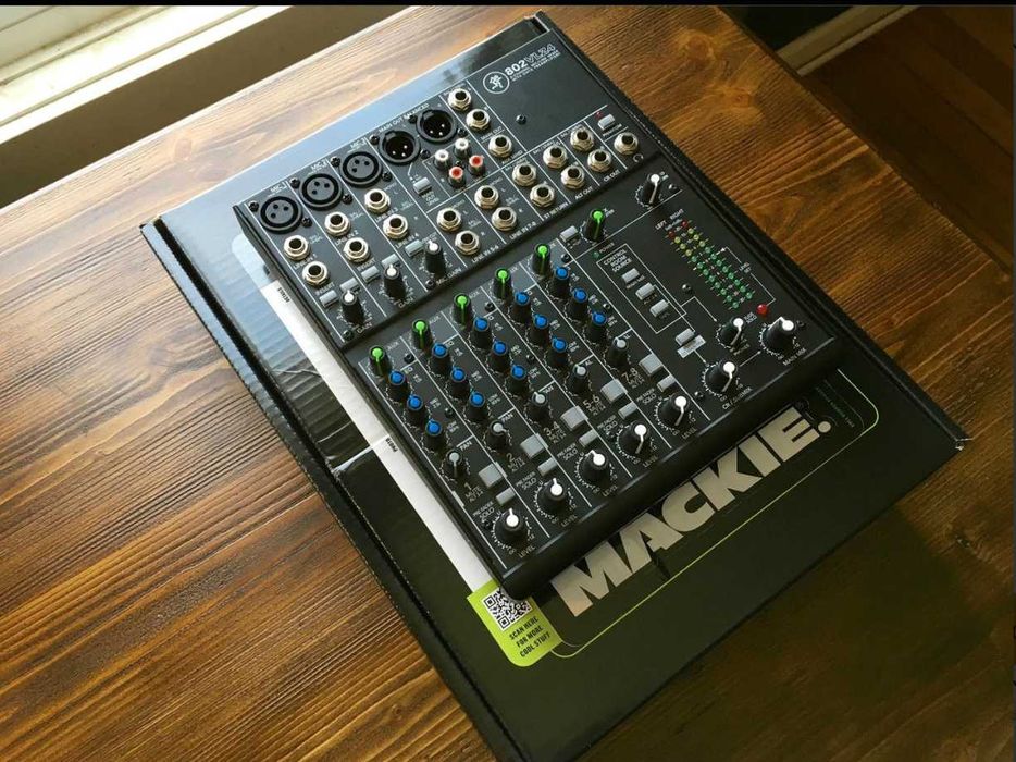 Миксер Mackie 802 VLZ4 пулт