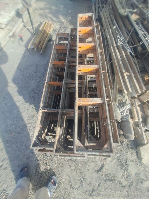 Арматура, апалофка ва труба сотилади.