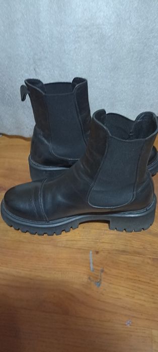Продам ботинки женские ( Челси)