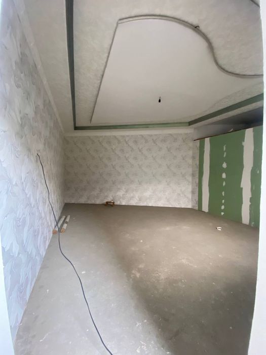 Uchastka sotiladi srochni