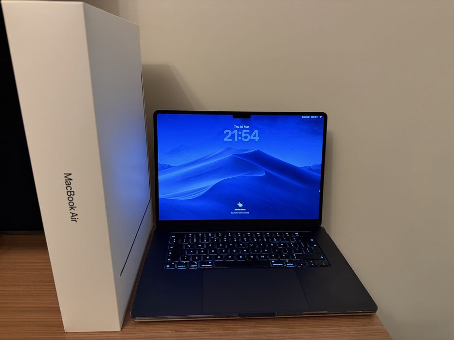 Apple Macbook Air 15.3" 8gb Ram 512Gb SSD 2024 IMPECABIL!!!