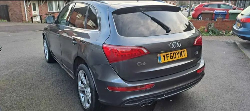 Dezmembrez Audi Q5 Sline 2.0 4x4 177 cp 2011