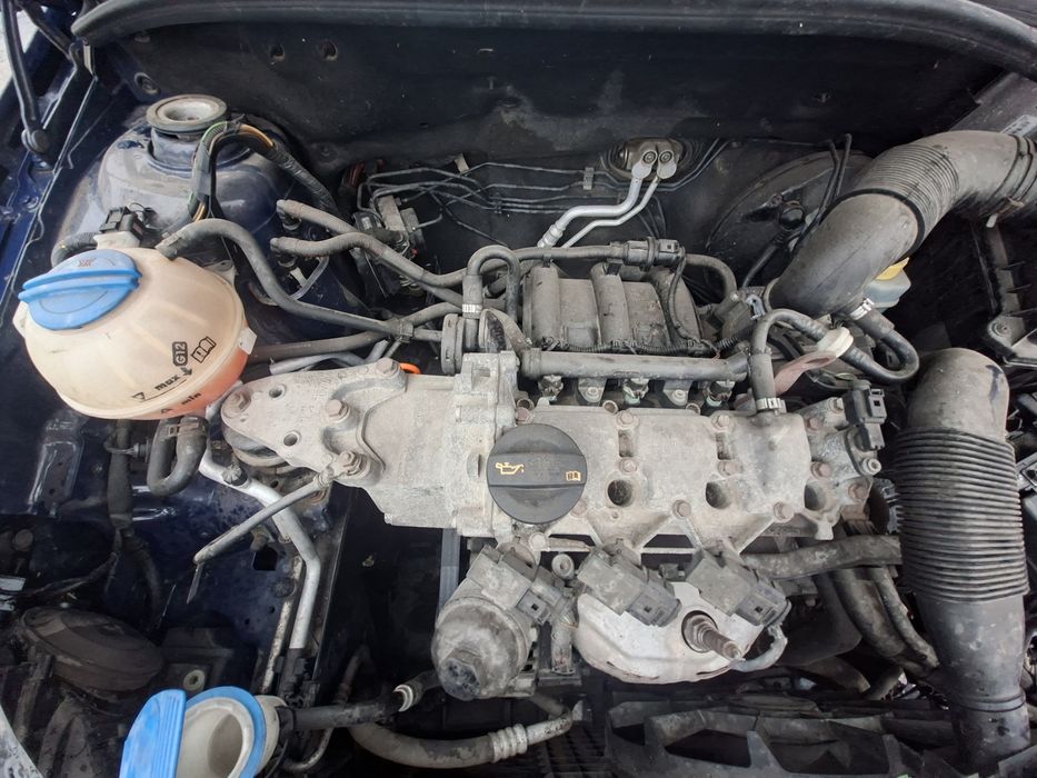 Dezmembrez Skoda Fabia 2  1.2 Benzina 2011 CHFA BZG