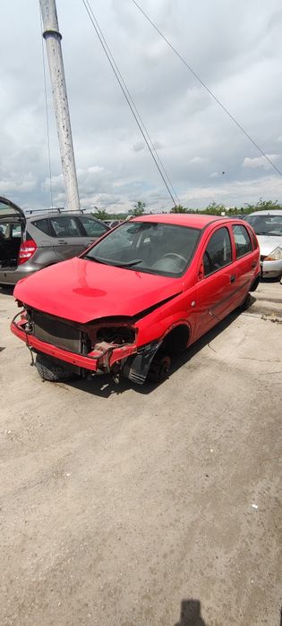Dezmembrez Opel Corsa C
