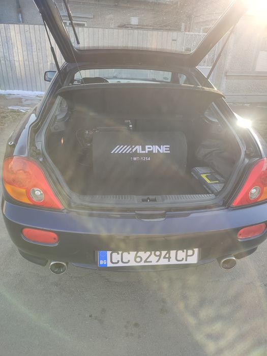 Vând Hyundai cupe 2002