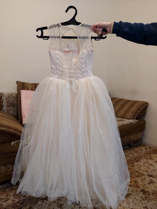 Платье праздничное