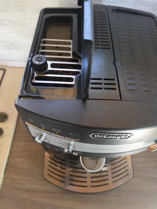 Expreor de cafea delonghi