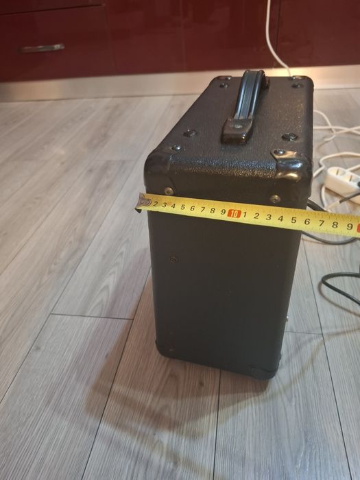 Vand Amplificator Chitara Yamaha HY-10 G III 25 W