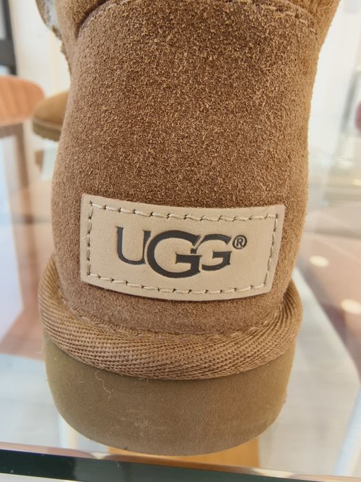 Cizme UGG Mini Bailey Button II