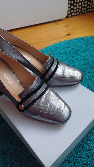 Дамски кожени обувки с ток