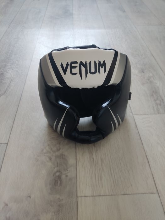 *Шлем Venum MMA новый*