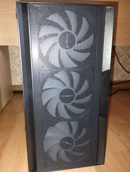 Продам корпус для пк Xtreon