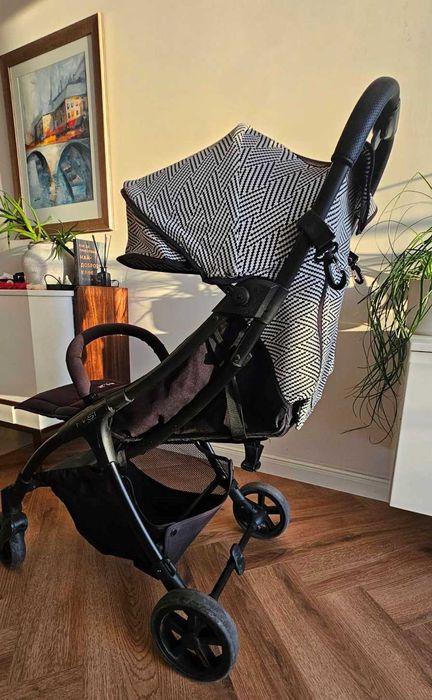 Лека детска количка Mast M2 само 5,9 кг