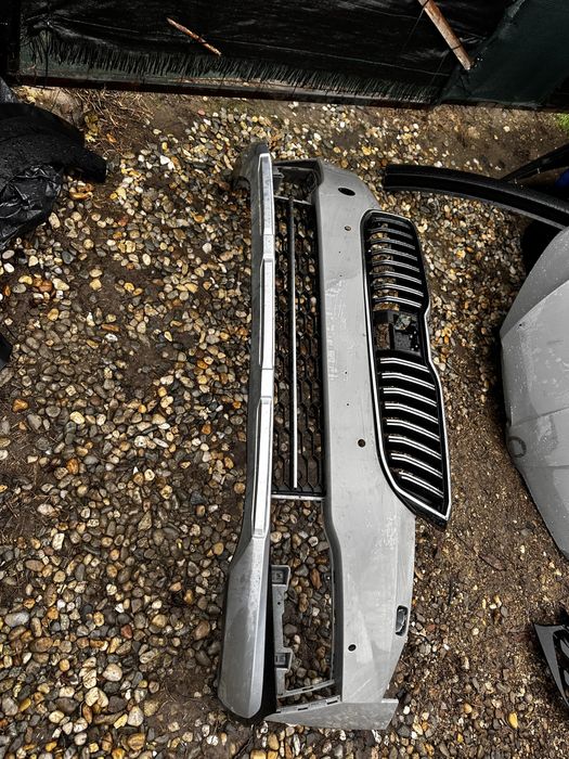 Bară față grile .spoiler inferior skoda superb scaut 3.facelift.
