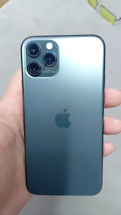 прдам Айфон 11 про