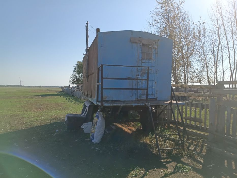 Жилой вагончик на колёсах