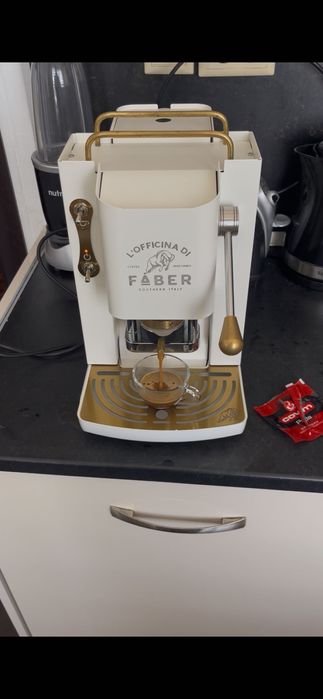 Кафемашина Faber Pro Delux с хартиени дози