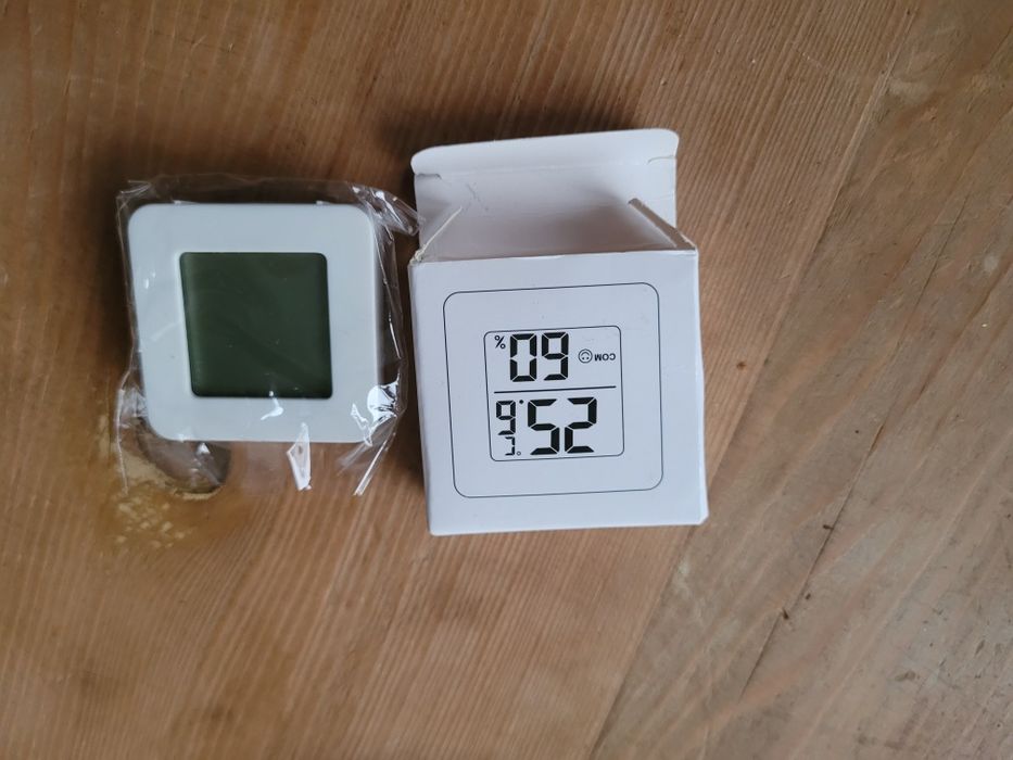 Termometru digital de camera