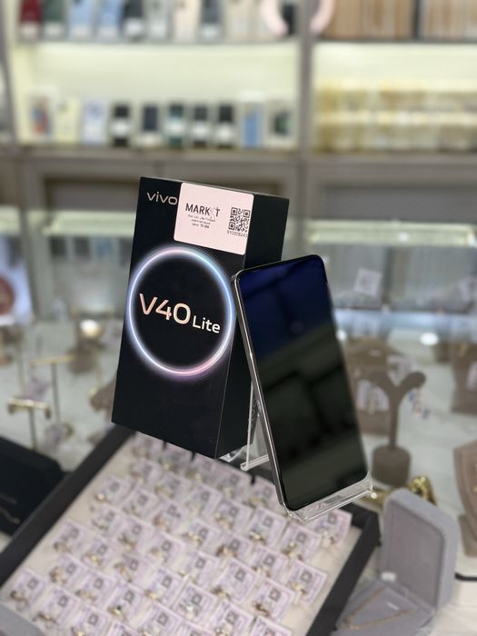 Vivo V40 Lite