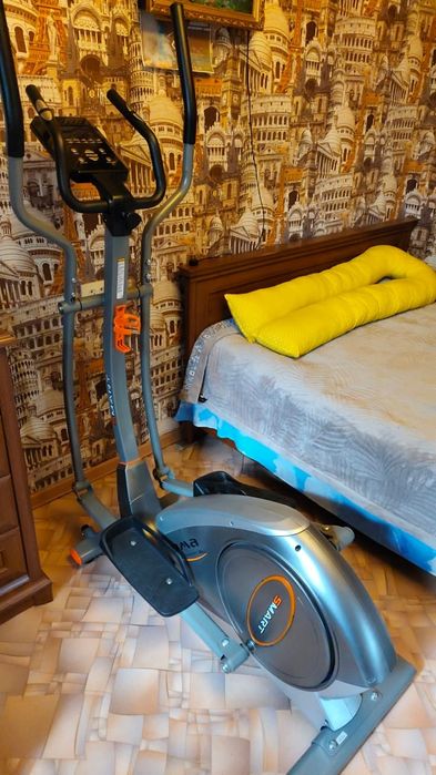 Эллиптический тренажёр