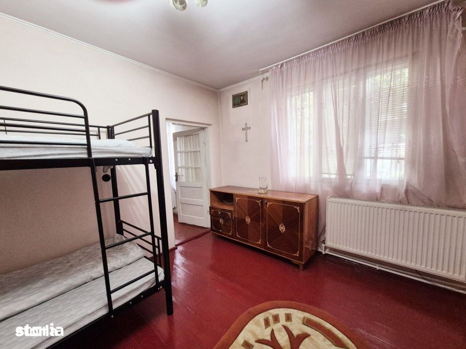Casa cu teren foarte generos, la 5 minute de centrul orasului