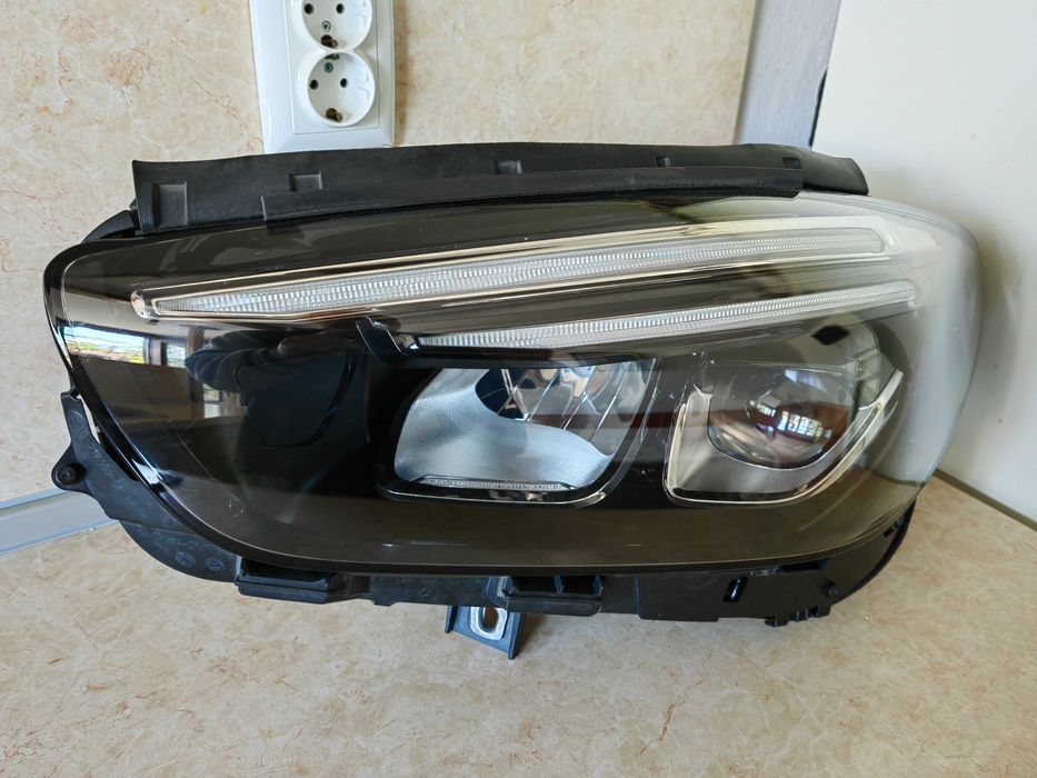 Фар Mercedes W247 B-Classa LED ляв / Фар Мерцедес W247 Б-класа Оригинален