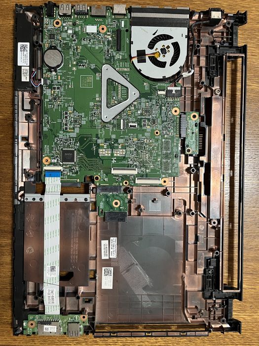 placa de laptop Dell Inspiron 15