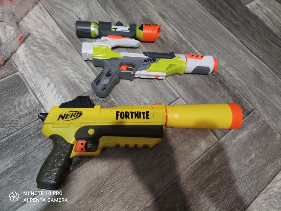 Коллекция игрушечных бластеров  NERF (100% оригинал)