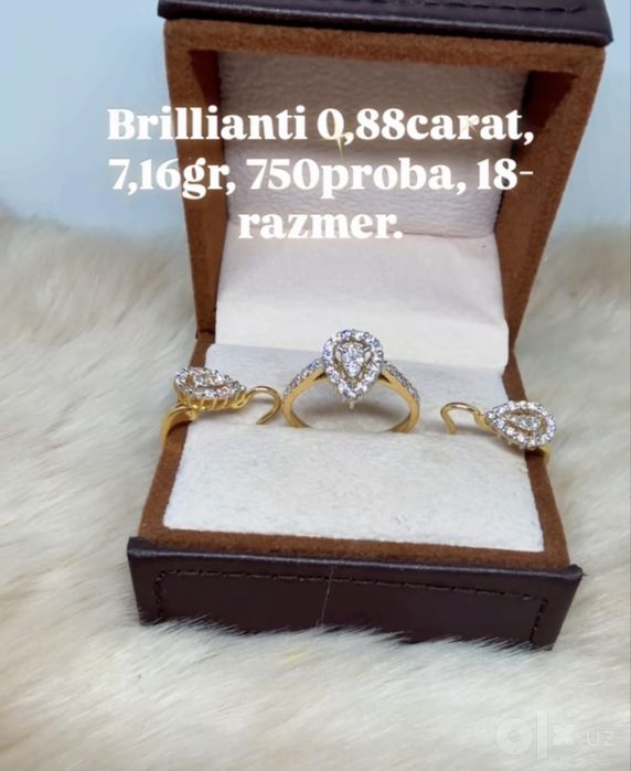 Бриллиантами 0,88carat 7,16gr, 18-размер, 750проба.