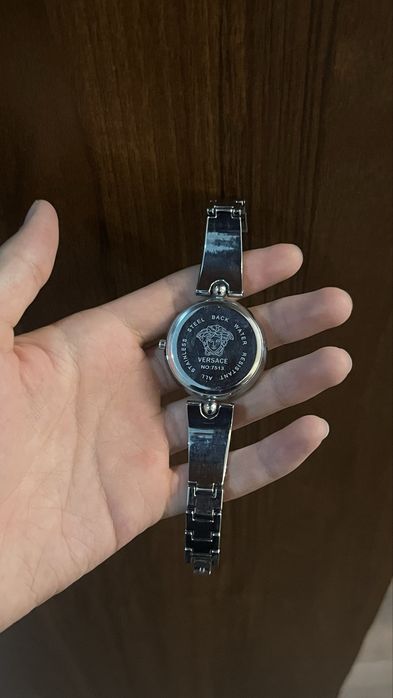 часы VERCASE , серебристого света